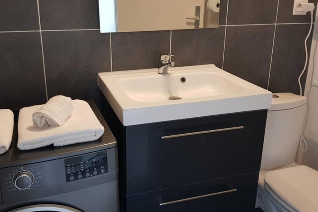 Beau Studio Renove 30M2 Balcon Vue Paris+Parking Daire Dış mekan fotoğraf